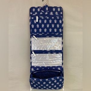 Vera Bradley hanging organizer